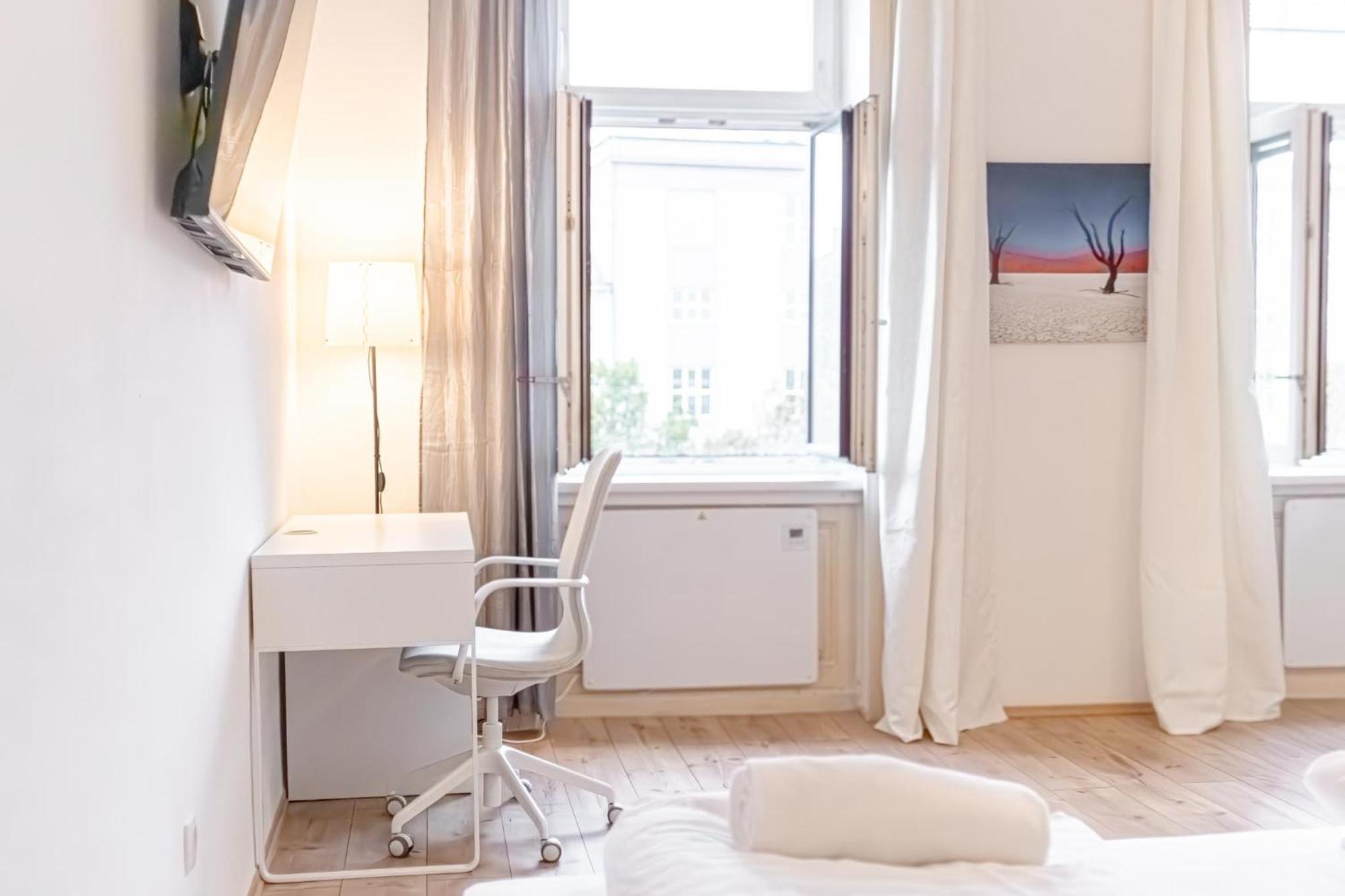 Attractive 2Br Apt Near Akh Ideal For Longstays Wenen Buitenkant foto