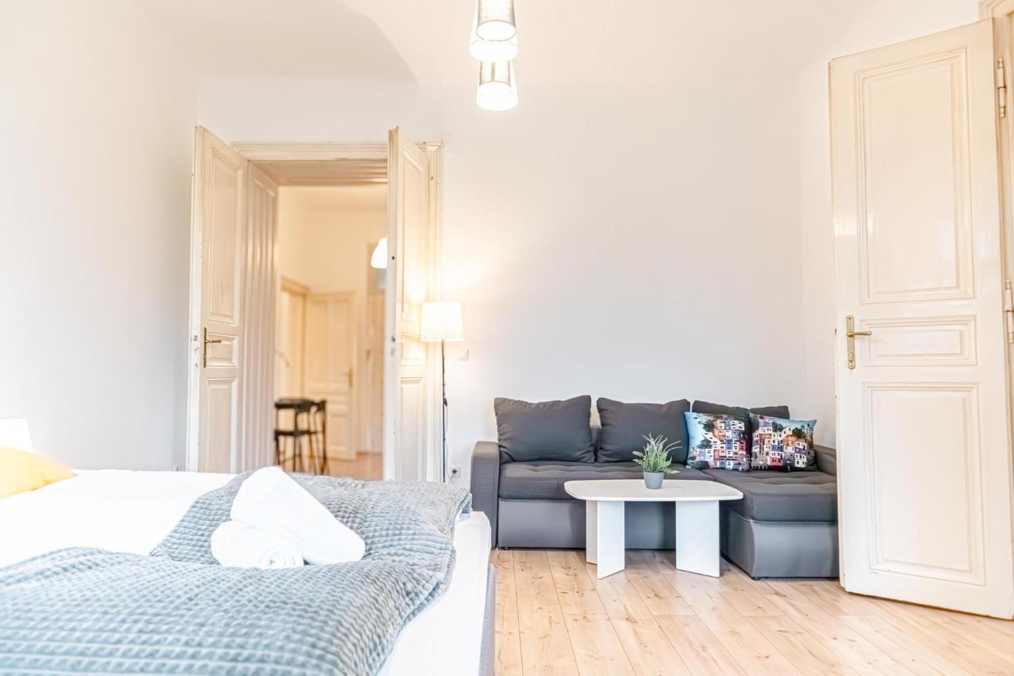 Attractive 2Br Apt Near Akh Ideal For Longstays Wenen Buitenkant foto
